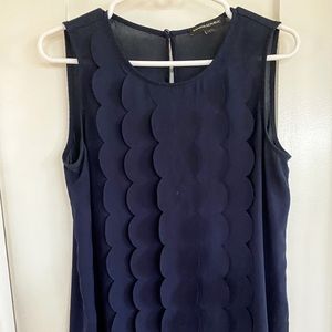 Navy Banana Republic Scallop tank. Great for work!